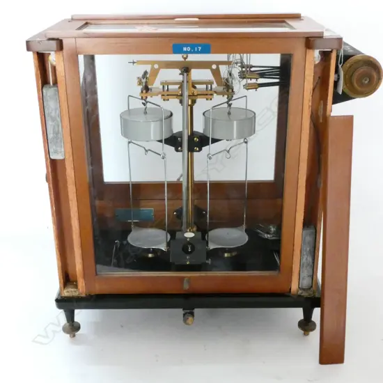 STANTON INSTRUMENTS MODEL AD2 ANALYTICAL BALANCE, AIR DAMPED AND WEIGHT LOADED